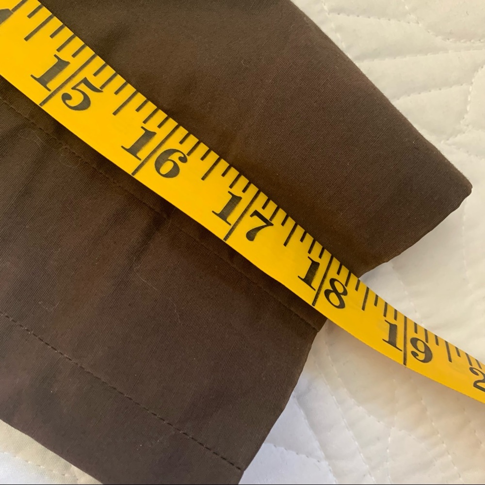 Vintage Michael Kors Brown Blazer with 3/4 sleeves & unique button detail Size 6 - Picture 8 of 11
